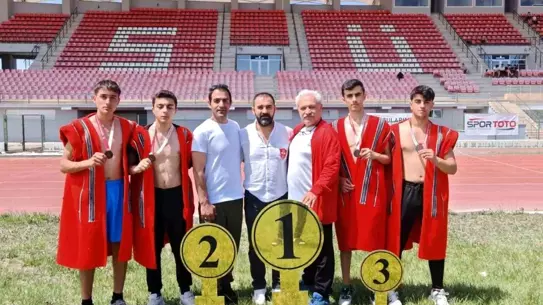 Elazığlı Sporculardan Karakucak Güreş Başarısı