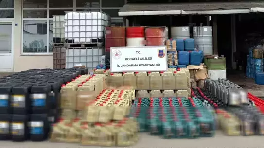 Kocaeli'de Sahte Madeni Yağ Operasyonu