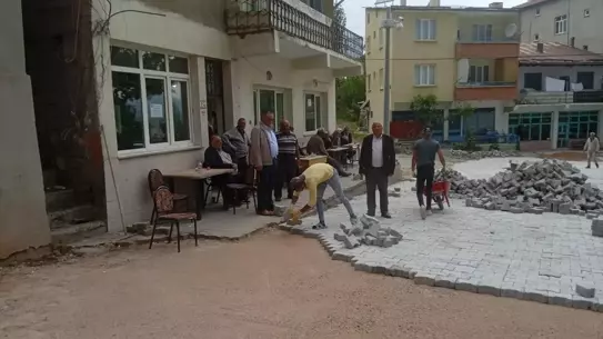 Akıncılar'da Parke Taşı Döşeme Çalışmaları