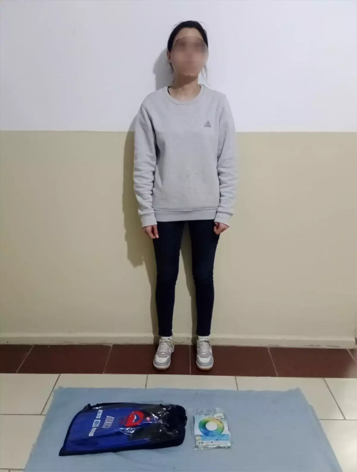 Yüzerek Yunan Adalarına Geçmeye Çalışan Göçmen Yakalandı
