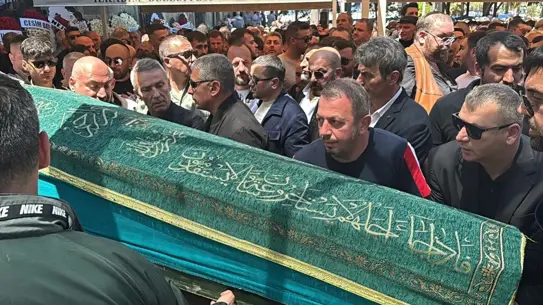 Samsun'da cinayet ve kanser sonucu vefat eden baba oğlu defnedildi