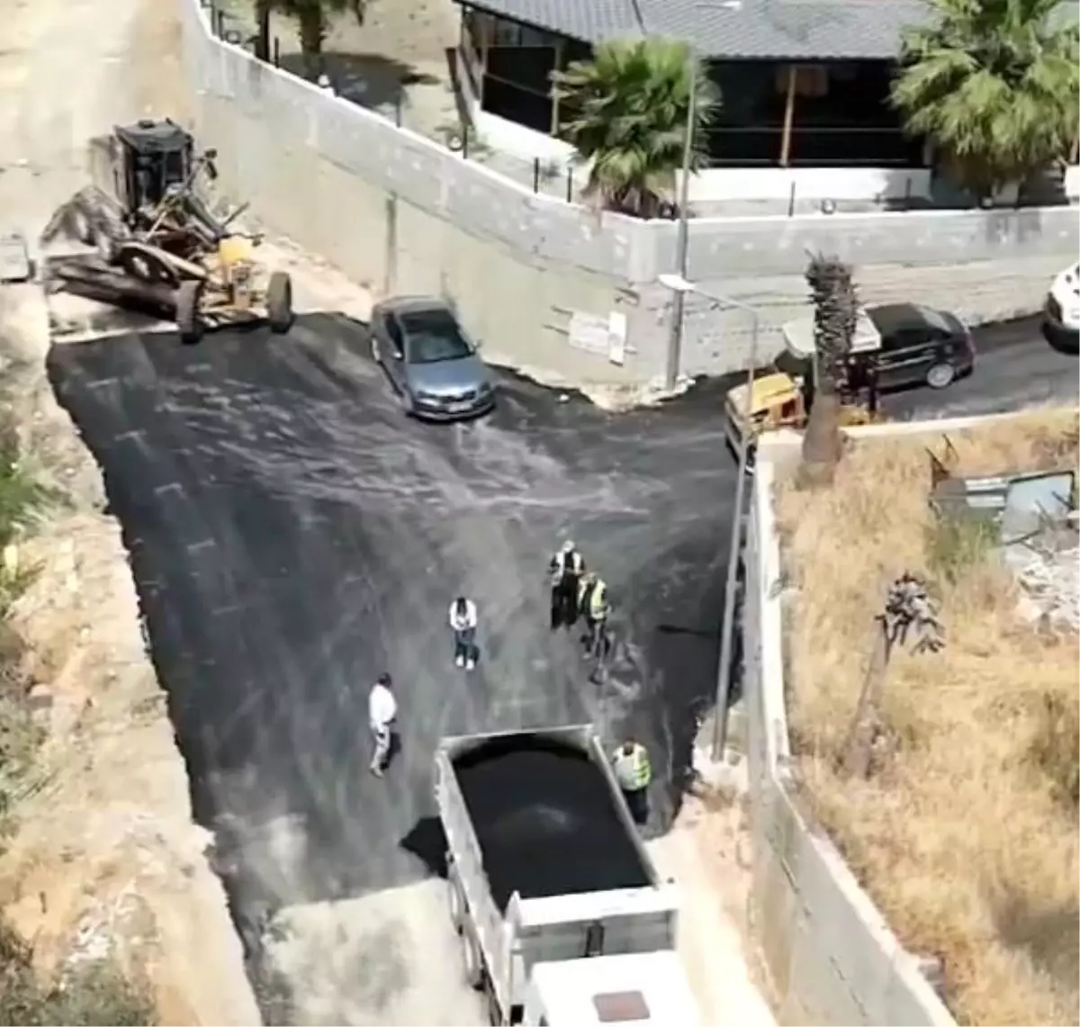 Antakya Belediyesi'nden Serinyol Mahallesi'nde Hızlı Çalışmalar