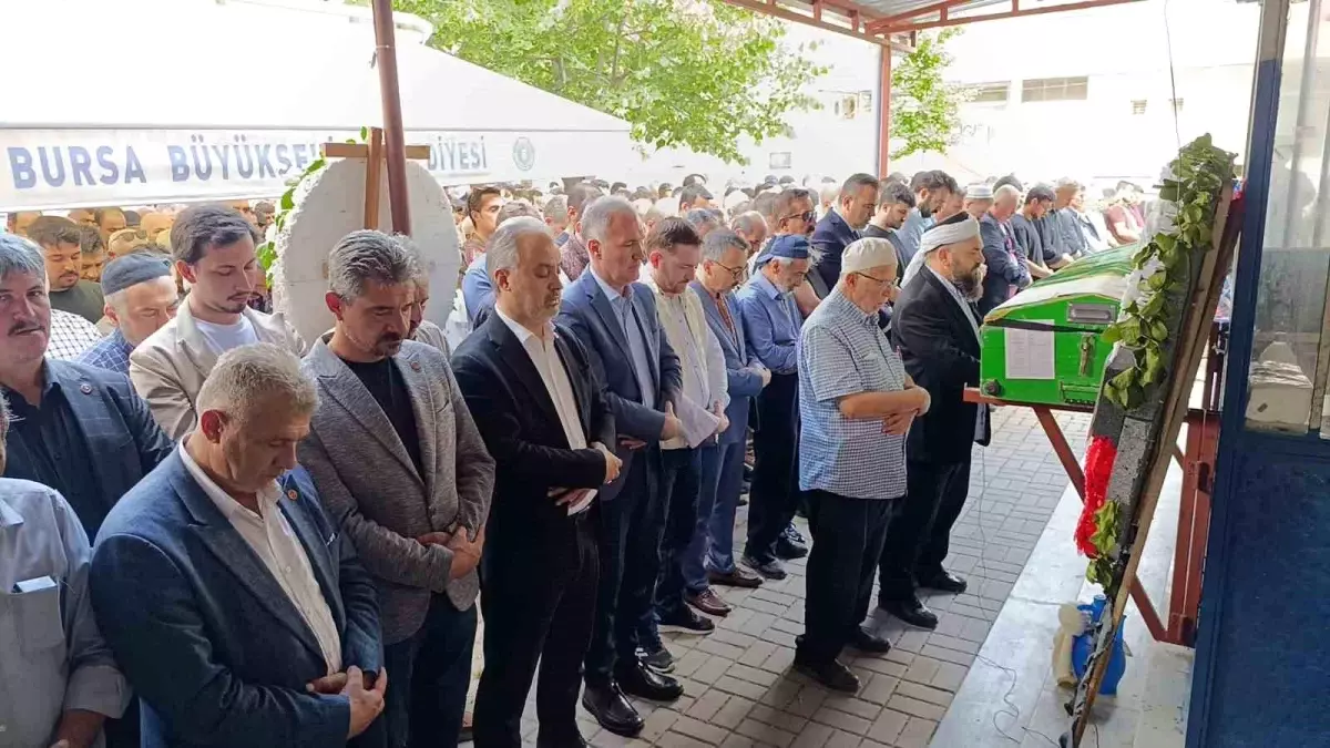 Motosiklet Kazasında Hayatını Kaybeden Muhtar Veli Çetin Toprağa Verildi