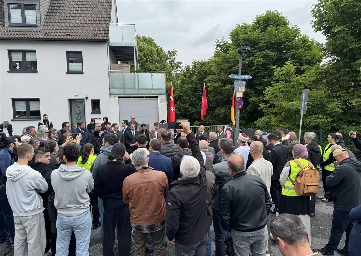 Solingen Faciasında Anma Töreni
