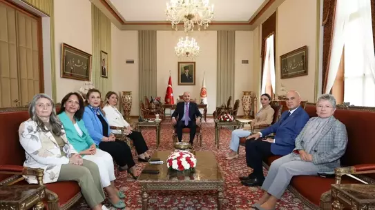 TBMM'den Kadın Vekillere Destek