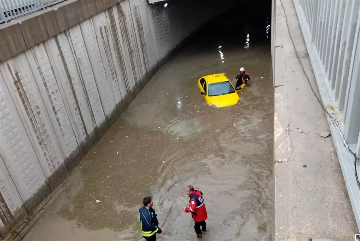 Malatya'da Sağanak Yağış Hayatı Olumsuz Etkiledi
