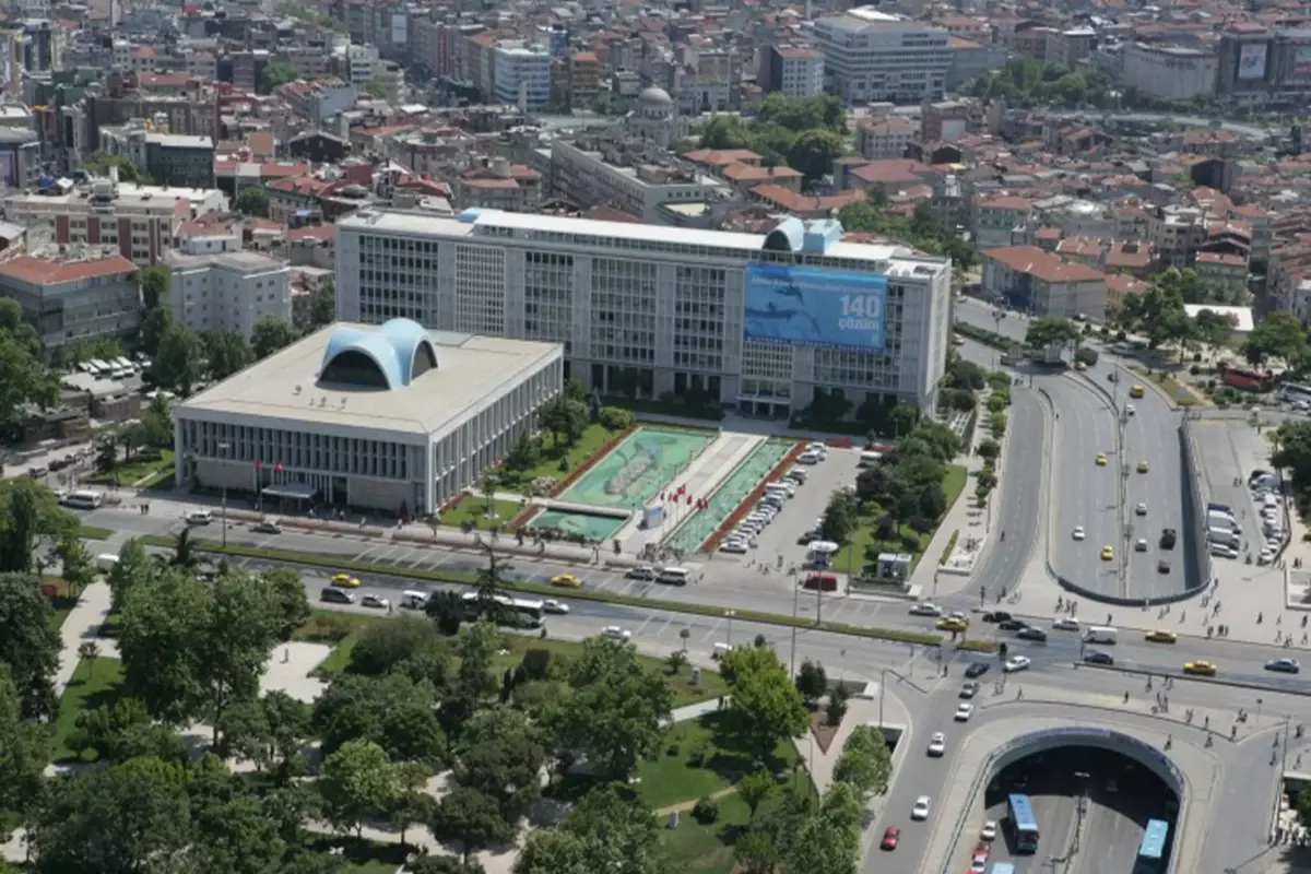 İBB soruşturmasında 3 isim daha itirafçı oldu