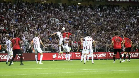 Fatih Karagümrük Süper Lig'e Yükseldi