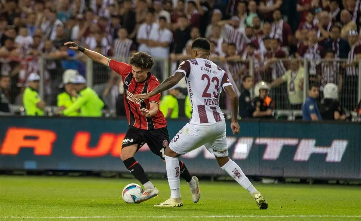 Fatih Karagümrük Süper Lig'e Yükseldi