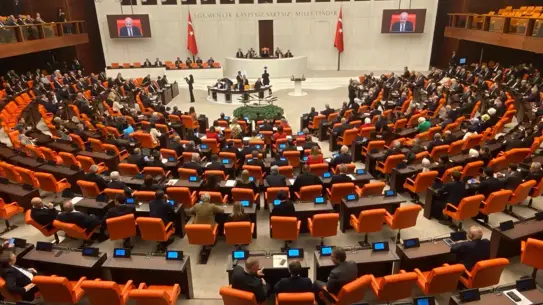 Diyanet Düzenlemesi Meclisten Geçti