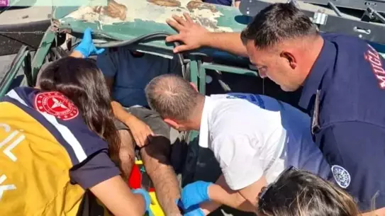 Ortaca'da Trafik Kazasında Sıkışan Vatandaş Kurtarıldı