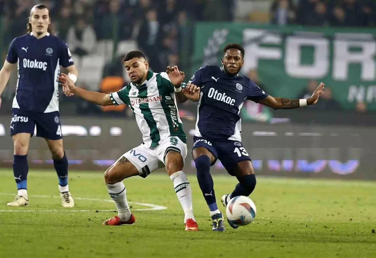 Fenerbahçe Konyaspor'u Ağırlıyor