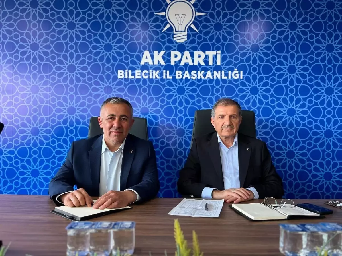 İlyas Şeker Bilecik'te AK Parti'yi Ziyaret Etti