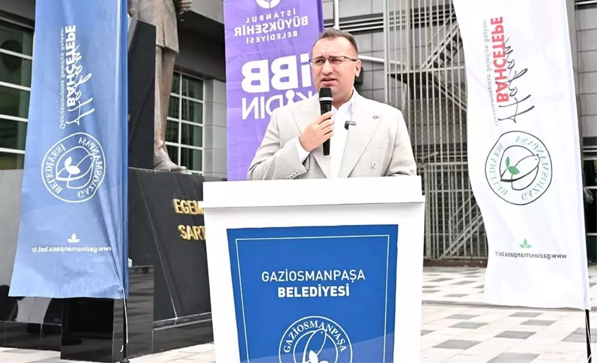 Gaziosmanpaşa'da Kadın Emeğini Destekleyen El Emeği Çarşısı Açıldı