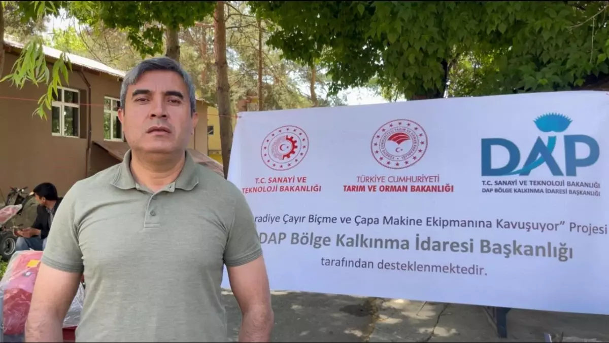 Muradiye'de Çiftçilere Yeni Tarım Aletleri Dağıtıldı