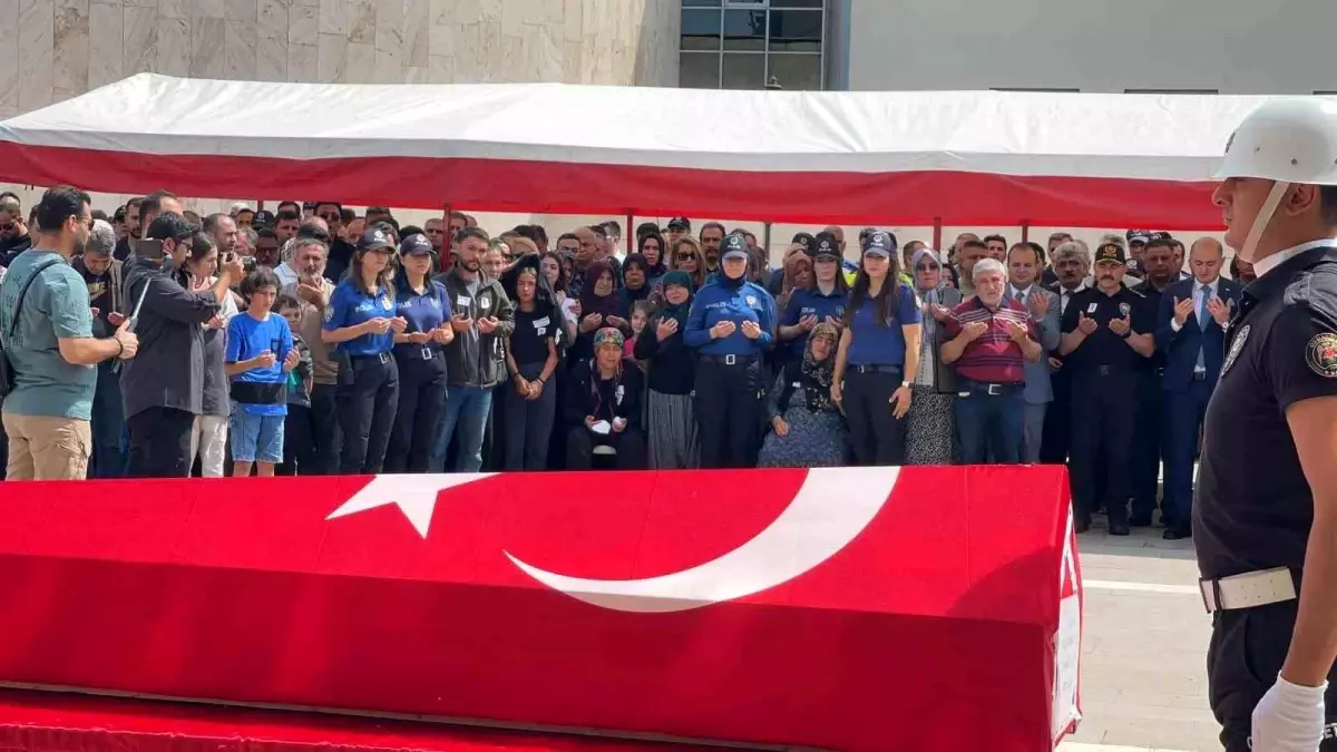 Osmaniye'de Polis Memuru Çilo İçin Tören