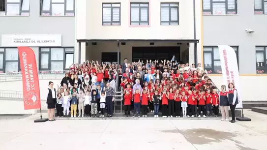 Dünya Süt Günü'nde Süt Dağıtımı