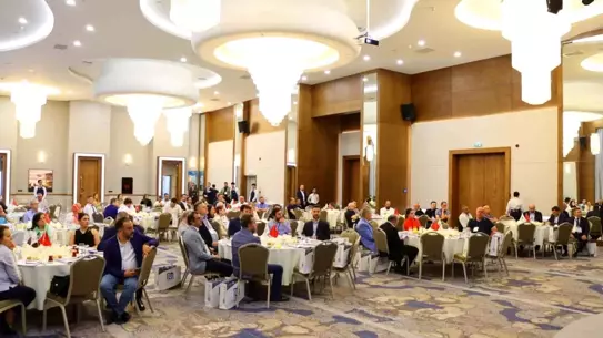 Muradiye OSB'de İhracat Ödülü İSMAK'a Verildi