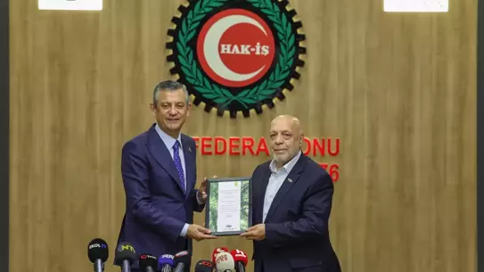 Özgür Özel: Derhal Asgari Ücret Komisyonu'nun toplanmasını bekliyoruz