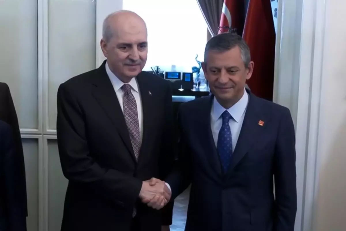 Meclis Başkanı Kurtulmuş'tan CHP'ye ziyaret
