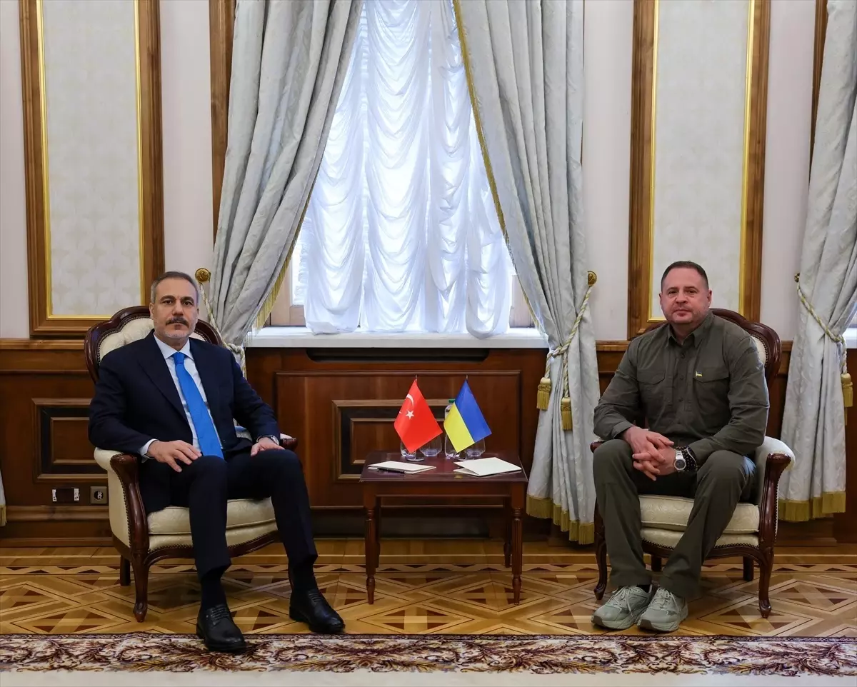 Hakan Fidan'dan Ukrayna Ziyareti