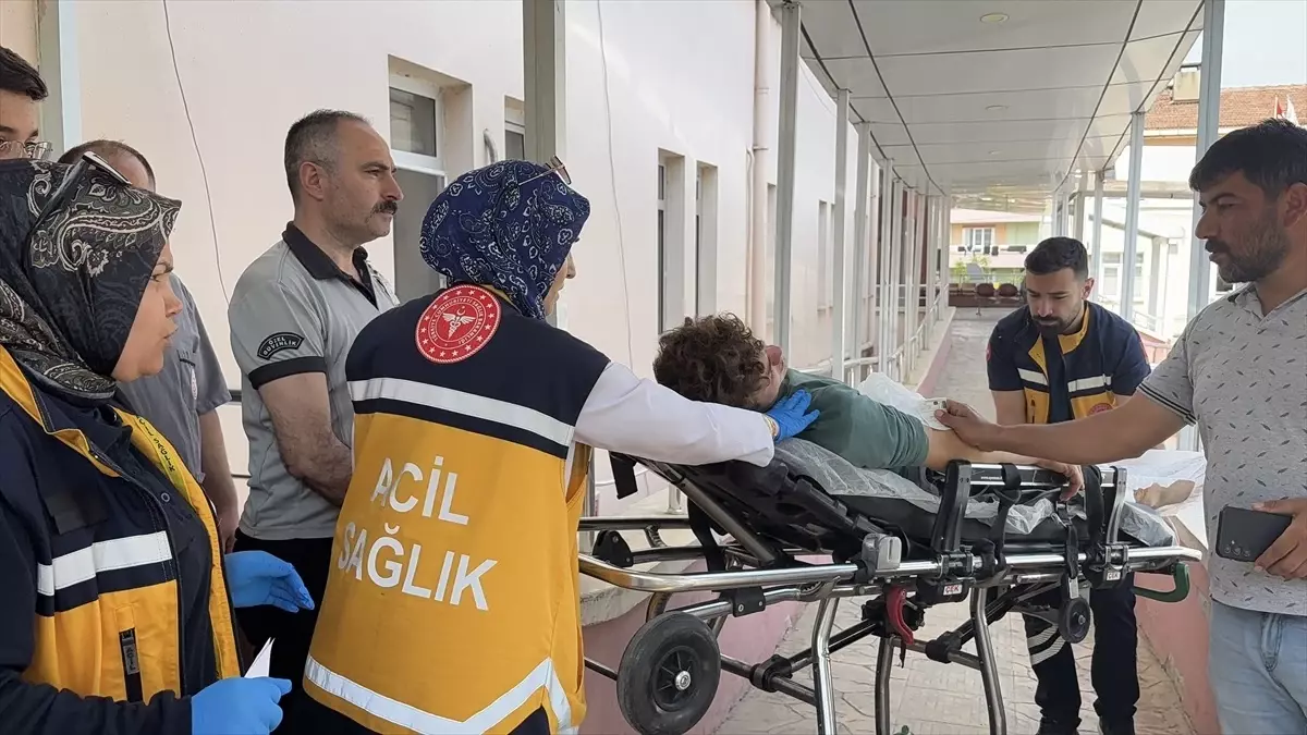 Alaçam'da Bıçakla Yaralama Olayı
