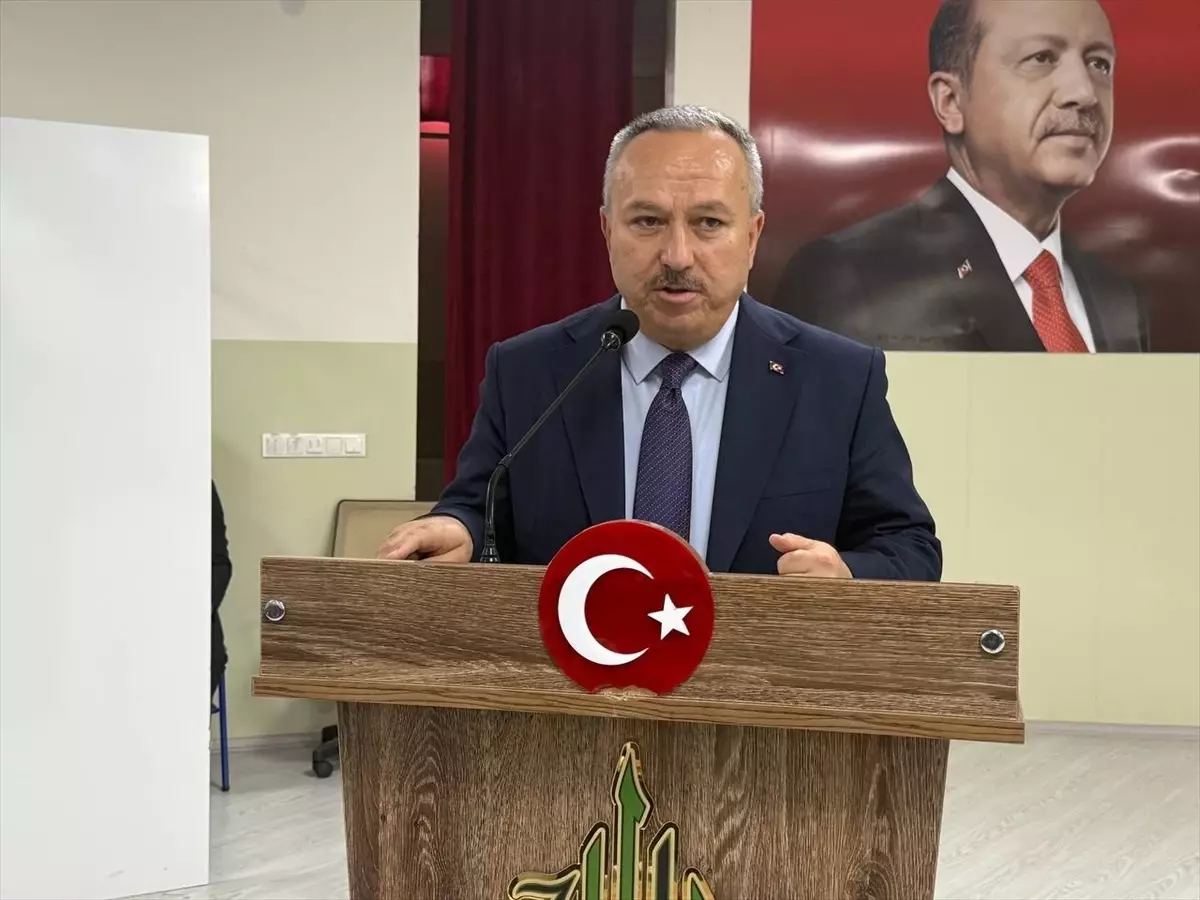 Nevşehir'de ilmihal yarışmasında dereceye giren öğrenciler ödüllendirildi