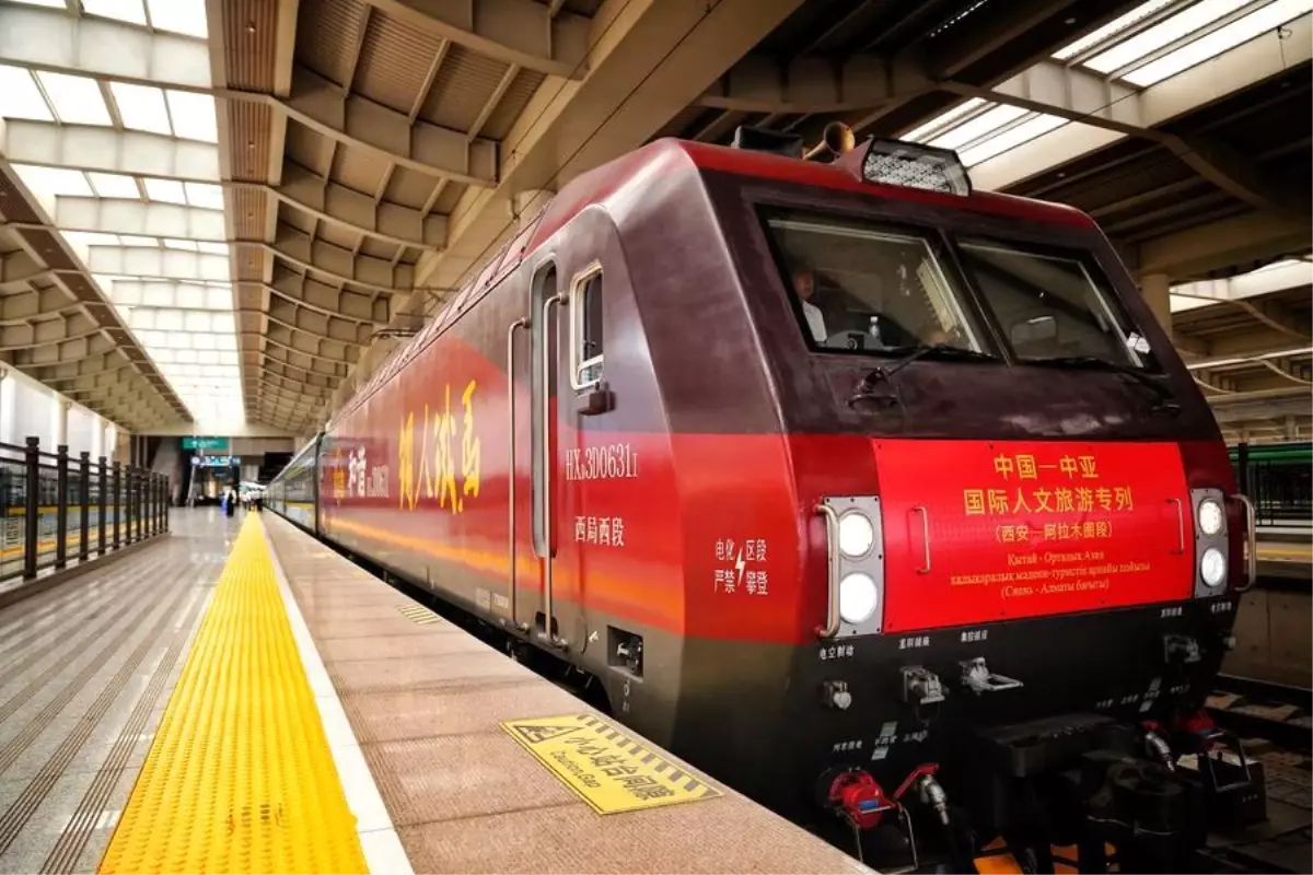 Kazakistan'a Tarihi Tren Seferi Başladı