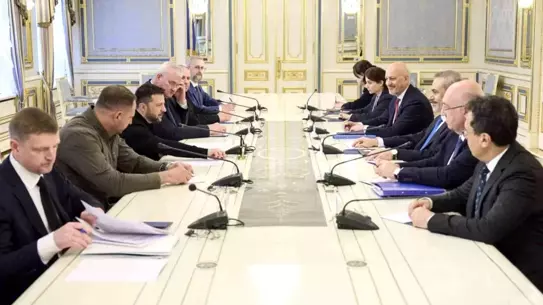 Ukrayna Devlet Başkanı Zelenskiy: "Rusya, ateşkes çağrılarını görmezden gelmeye devam ediyor"