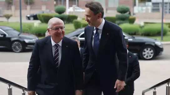 Bakanlar Güler ve Bayraktar Ankara'da Buluştu