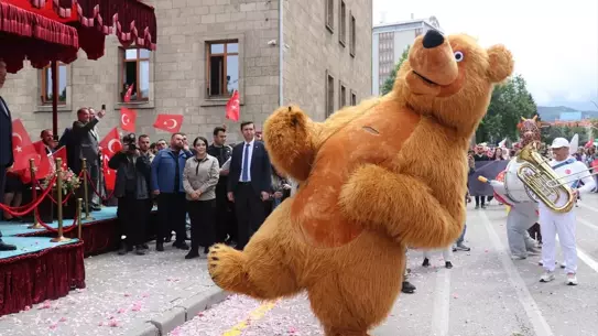 Isparta'da "2025 Uluslararası Gül Festivali" başladı