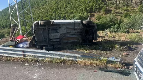 Bingöl'de Takla Atan Araçta 5 Yaralı