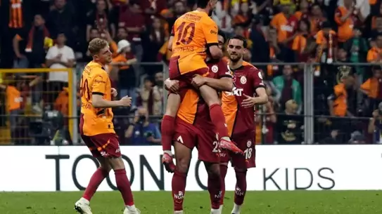 Galatasaray Süper Lig'de Şampiyon!