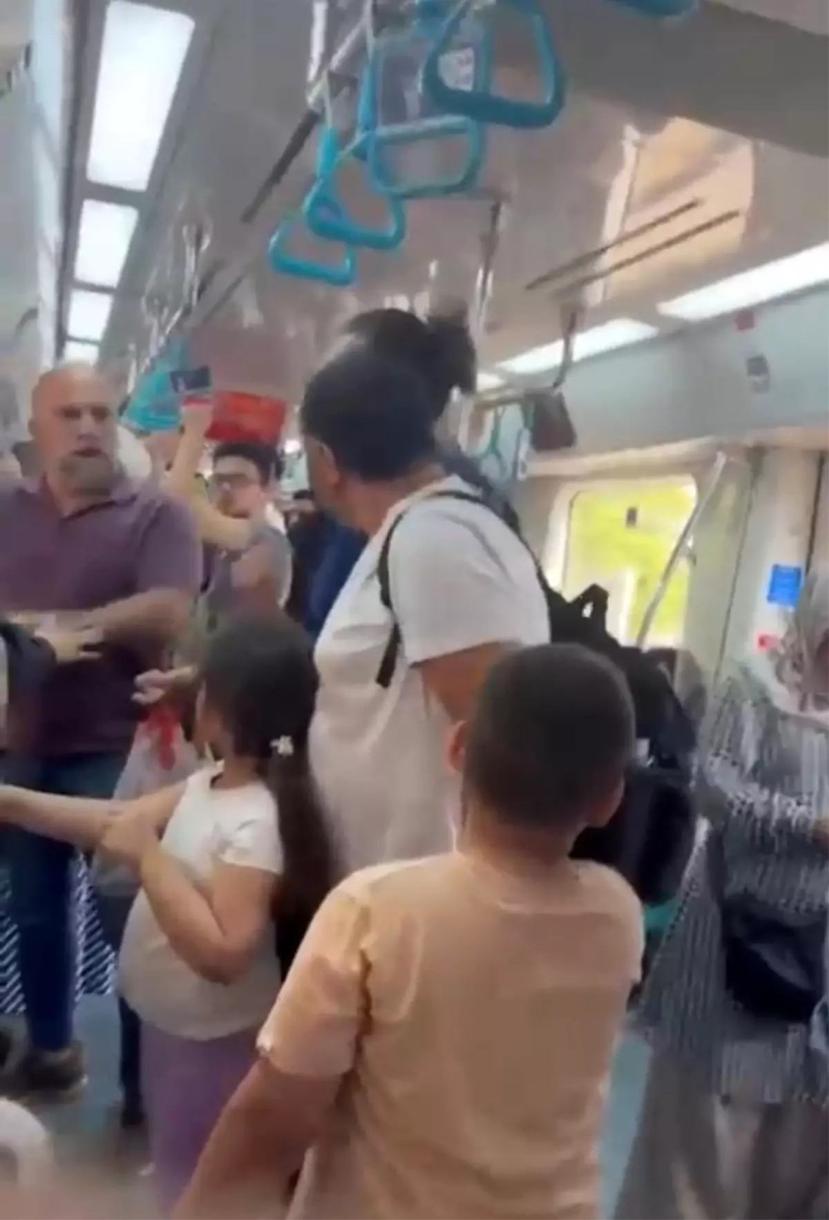 Marmaray'da Kavga, Çocuklar Korku İçinde