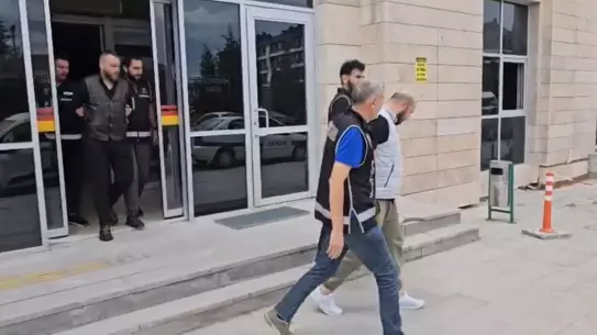 Kütahya'da Uyuşturucu Operasyonu: 13 Kişi Tutuklandı