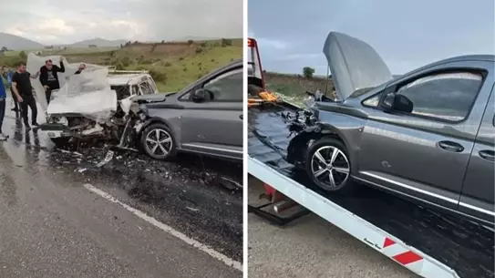 Ankara'da iki araç kafa kafaya çarpıştı! 1 ölü 1 yaralı