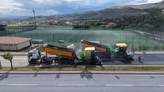 Kayseri'de Erkilet Bulvarı'nda Asfalt Çalışmaları Başladı