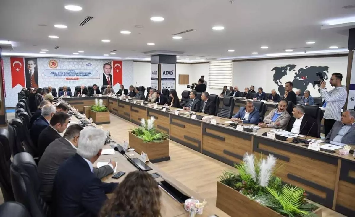 TBMM Heyeti Malatya'da Zirai Donu İnceliyor