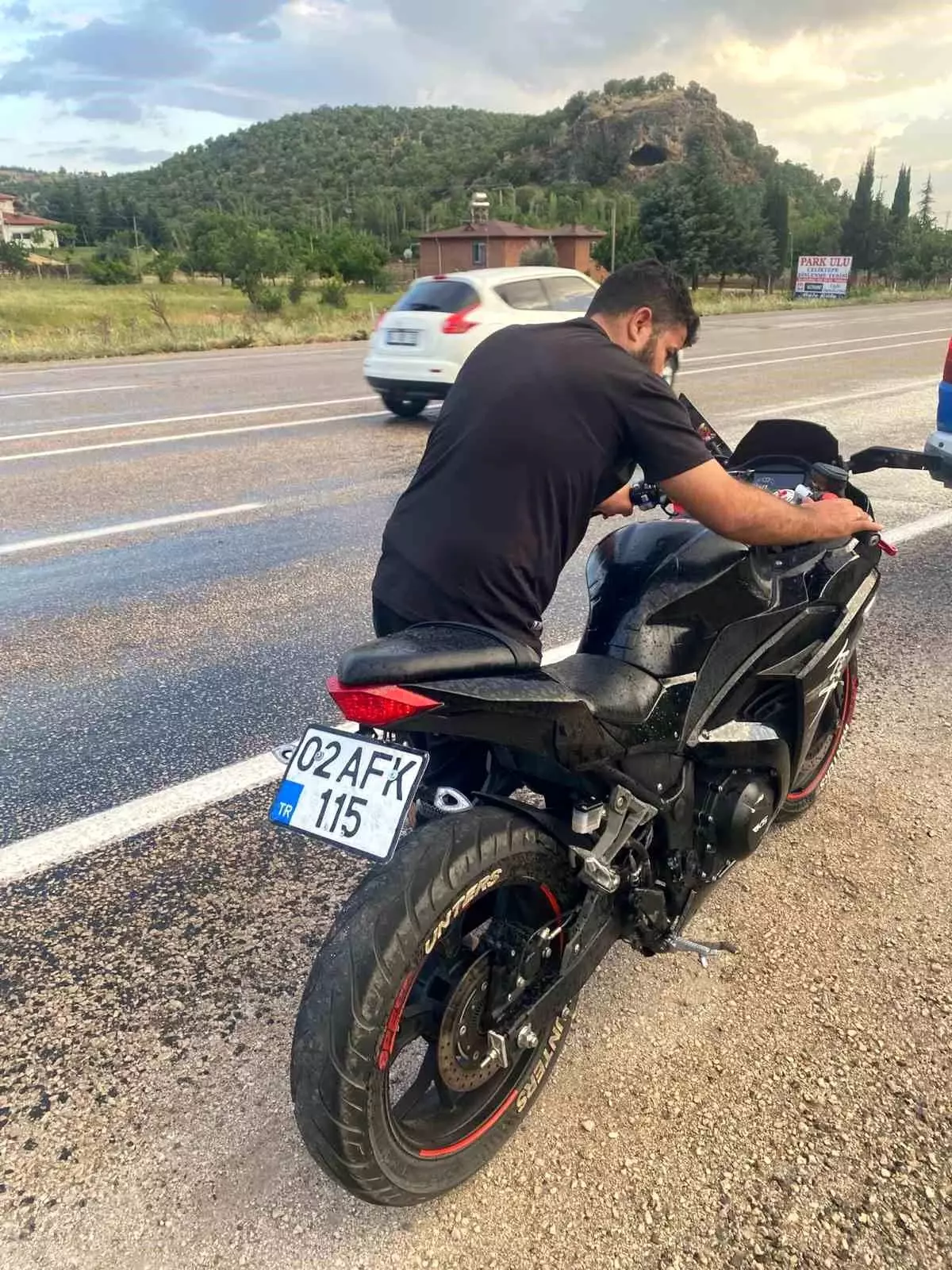 Gölbaşı'nda Motosiklet Kazası: 1 Yaralı