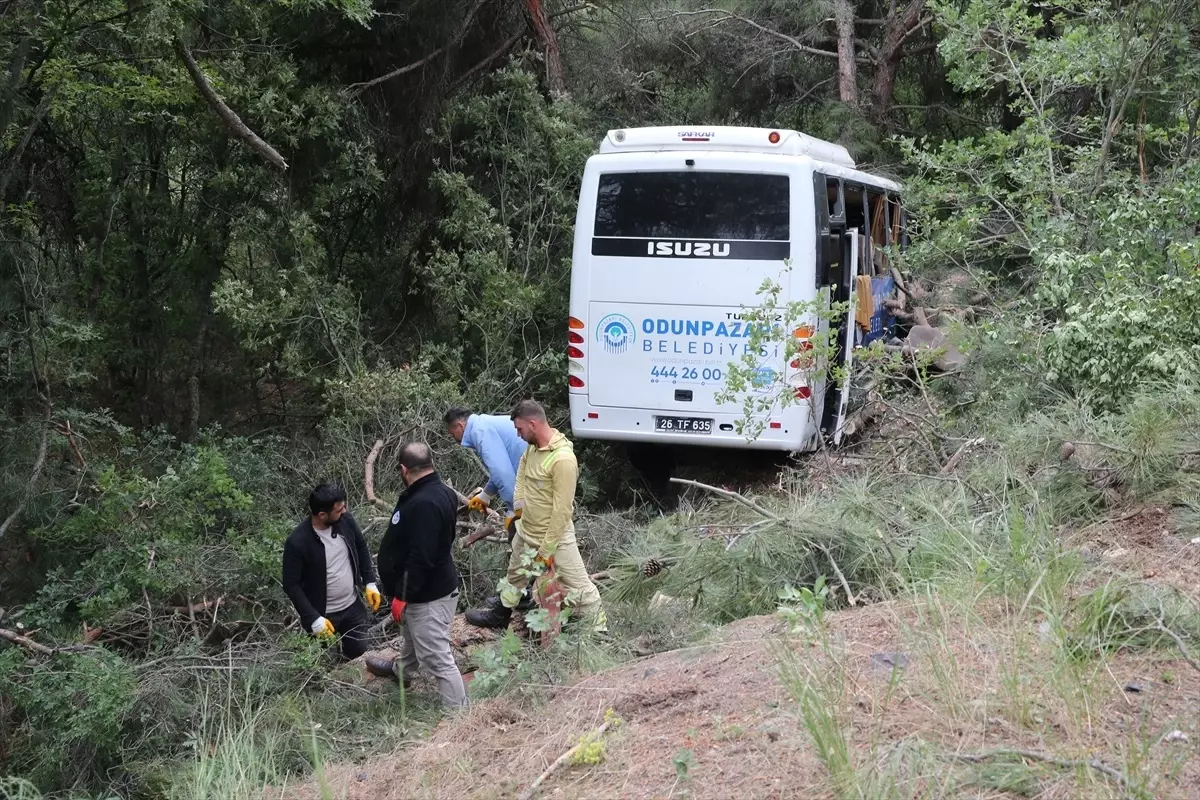 Mihalgazi'de Midibüs Kazası: 28 Yaralı