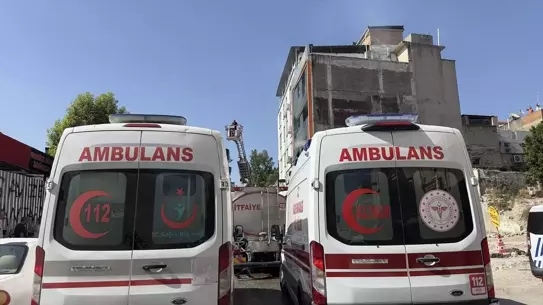 Adana'da Yastık İmalathanesinde Yangın