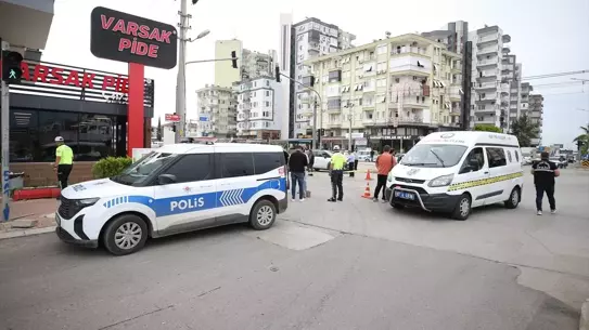 Kepez'de Silahlı Kavga: 4 Yaralı