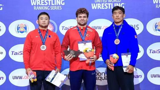 Osman Göçen Ulaanbaatar'da Altın Madalya Kazandı