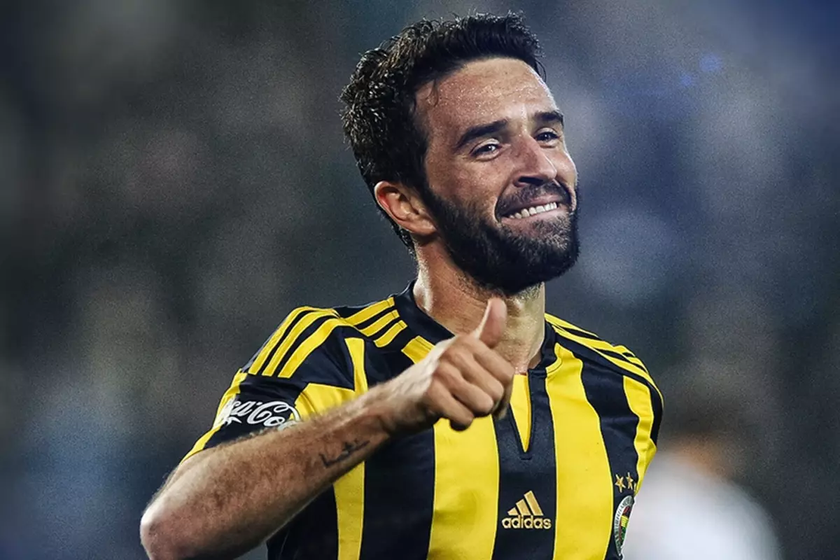 Gökhan Gönül Fenerbahçe'ye geri dönüyor