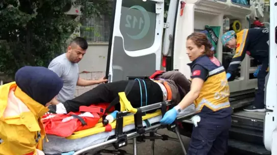 Antalya'da Motosiklet Kazası: Sürücü Yaralandı