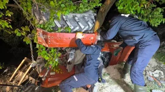 Traktör Devrildi: Sürücü Hayatını Kaybetti