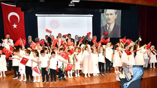 Nazilli'de 4-6 Yaş Kur'an Kursu Öğrencilerinin Yıl Sonu Programı