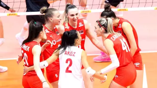 A Milli Kadın Voleybol Takımı Çin'e Gitti