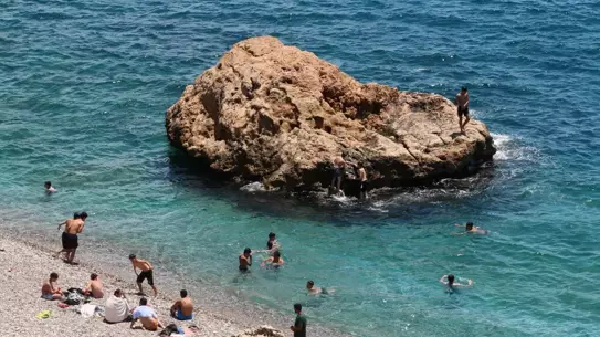 Antalya'da Sahil Keyfi