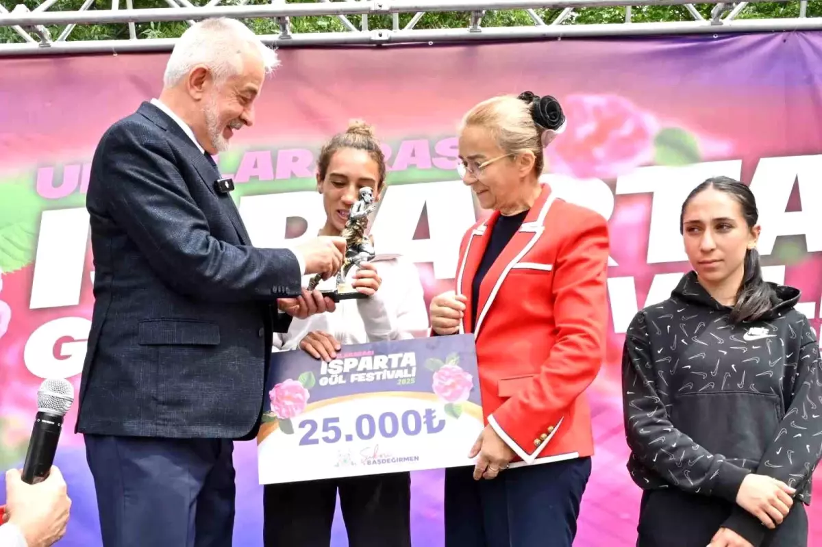 Uluslararası Isparta Gül Festivali'nde Coşkulu Yarışlar